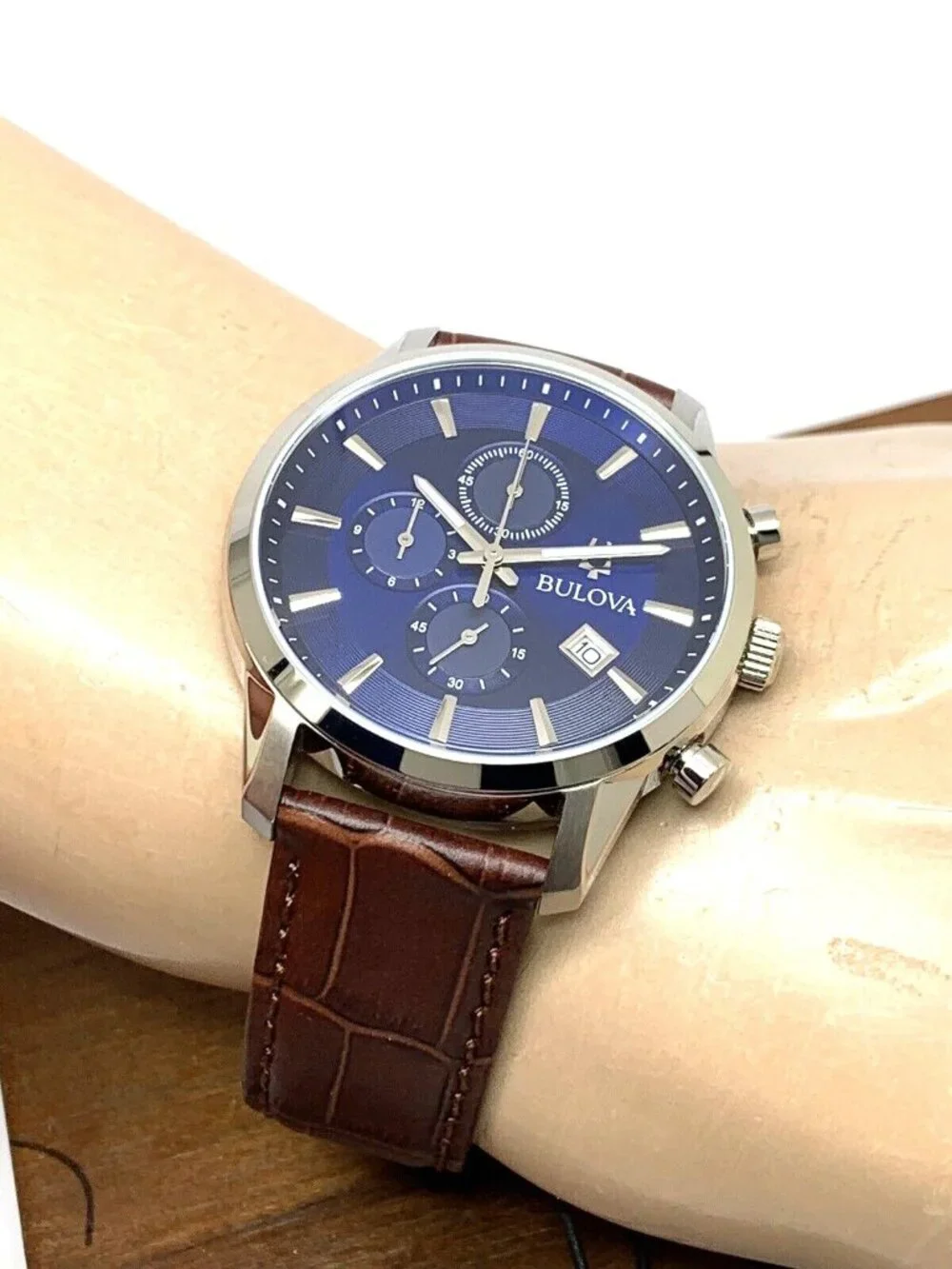 Bulova Men's Watch 96B402 Chronograph Quartz Blue Dial Brown Leather Strap 41mm